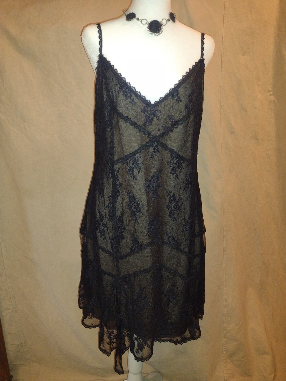 Vintage Jessica McClintock Black Lace Handkerchief Hem Dress